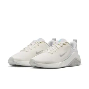 Zapatillas de cross-training para mujer Nike Bella 7 image-2