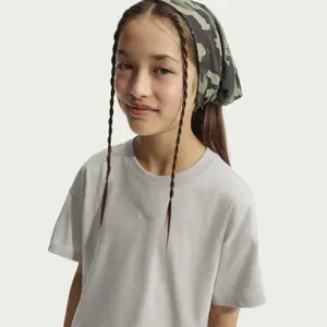 T-shirt de menina Nike Essential image-3