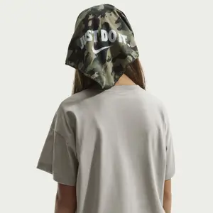 T-shirt de menina Nike Essential image-4