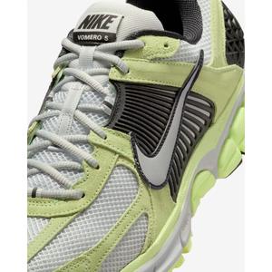 Zapatillas Nike Zoom Vomero 5 image-4