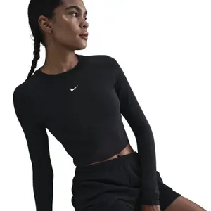 Damski top treningowy crop Nike Chill image-6