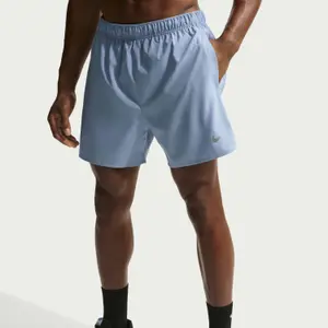 Pantalón corto Nike Challenger image-2