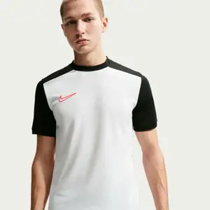 Camisola Nike Academy image-3