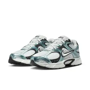 Baskets Nike V5 RNR image-5