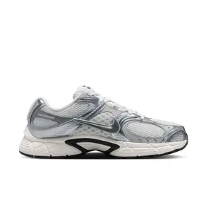 Baskets Nike V5 RNR image-1