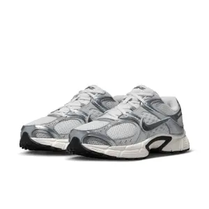 Baskets Nike V5 RNR image-5