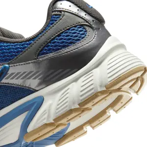 Zapatillas Nike V5 RNR image-1