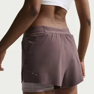 Dames 2-in-1 shorts Nike Swift image-4
