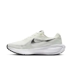 Women's running shoes Nike Revolution 8 image-1