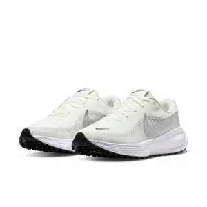 Women's running shoes Nike Revolution 8 image-2