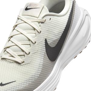 Running shoes Nike Revolution 8 image-6