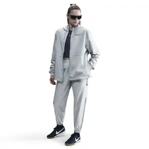 Chaqueta impermeable mujer FC Barcelona Essential Repel 2025/26 image-0