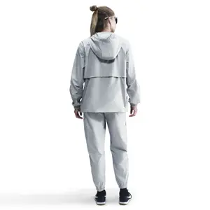 Chaqueta impermeable mujer FC Barcelona Essential Repel 2025/26 image-1