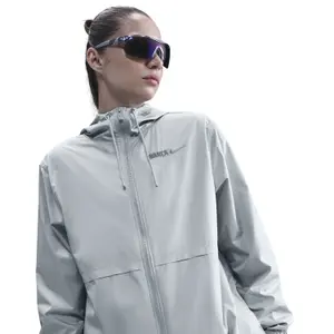 Chaqueta impermeable mujer FC Barcelona Essential Repel 2025/26 image-6