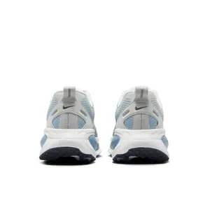 Running shoes Nike Vomero 18 image-4