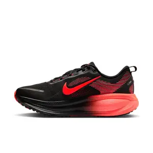 Running shoes Nike Vomero 18 image-1
