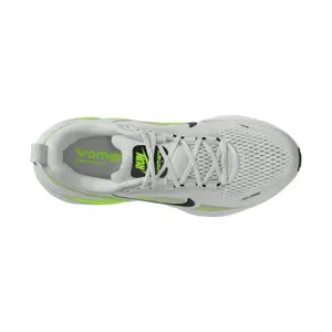 Running shoes Nike Vomero 18 image-5