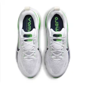 Running shoes Nike Vomero 18 image-5