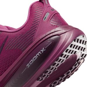 hm6804-604-chaussures-de-running-femme-nike-vomero-18-sweet-beet-bordeaux-red-stardust