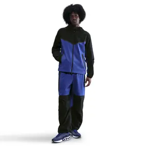 Giacca con cappuccio Nike Tech image-1