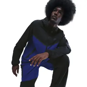 Giacca con cappuccio Nike Tech image-5