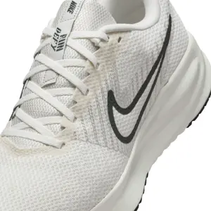 Running shoes Nike Run Defy | Foot-Store display picture 1