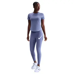 Camiseta mujer Nike Swift image-0