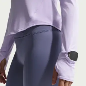 Langærmet trøje med 1/4 lynlås til kvinder Nike Swift image-5