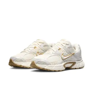 Buty sportowe damskie Nike V5 RNR image-2