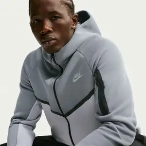 Sweatshirt à capuche zippée Nike Tech image-3