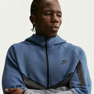 Sweatshirt à capuche zippée Nike Tech image-4