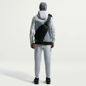 Joggingbyxa Nike Tech image-3