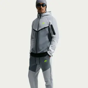 Joggingbyxa Nike Tech image-4