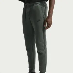 Pantalon de jogging Nike Tech image-2