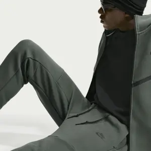 Pantalon de jogging Nike Tech image-4