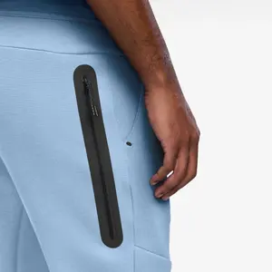 Joggingbyxa Nike Tech image-1