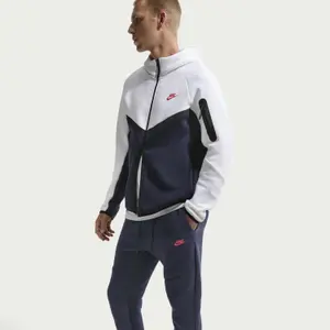 Pantalon de jogging Nike Tech image-4