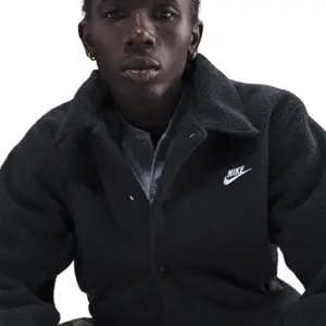 Waterproof jacket Nike Club image-4