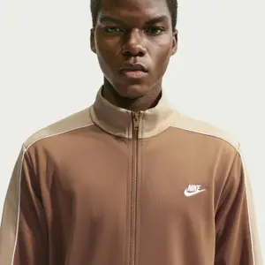 Conjunto em malha de poliéster Nike Club image-1
