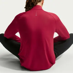 Opleiding top Nike Stride image-1