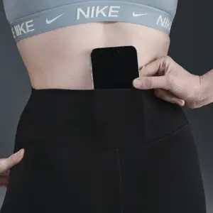 Legging long taille haute femme Nike One image-5