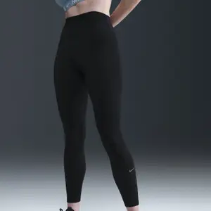 Legging long taille haute femme Nike One image-6