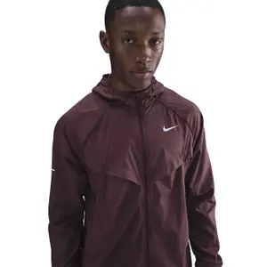 UV-resistant waterproof jacket Nike Stride image-5