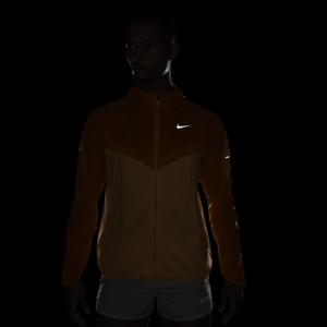 Chaqueta Nike Stride image-5