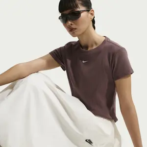 T-shirt da donna a coste Nike image-4