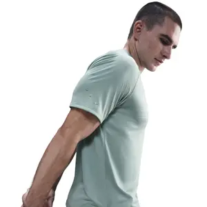 Dres Nike Stride image-3