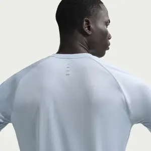 Tričko Nike Stride Dri-Fit image-4