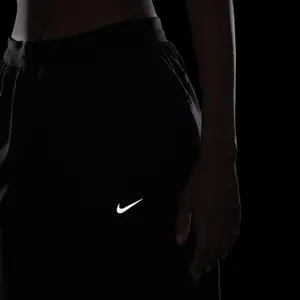 Joggingbyxor för kvinnor Nike Tempo Warm image-5