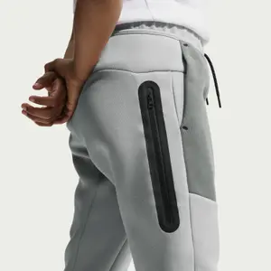 Spodnie dresowe dla dzieci Nike Tech Fleece image-5
