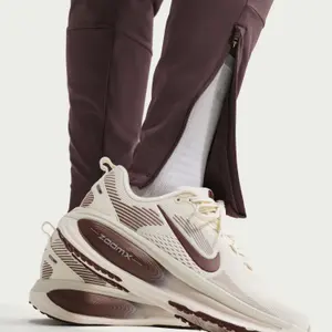 Pantalón de chándal mujer Nike Swift image-6